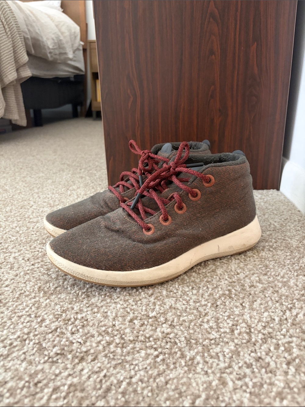 allbirds Chukka Boots in Brown with Red Laces